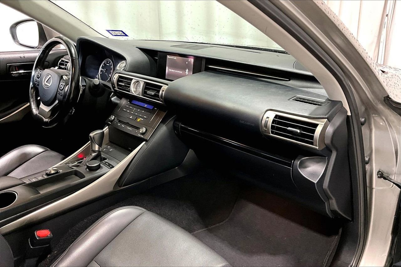 Used 2016 Lexus IS 300 AWD w/ Premium Package image 28