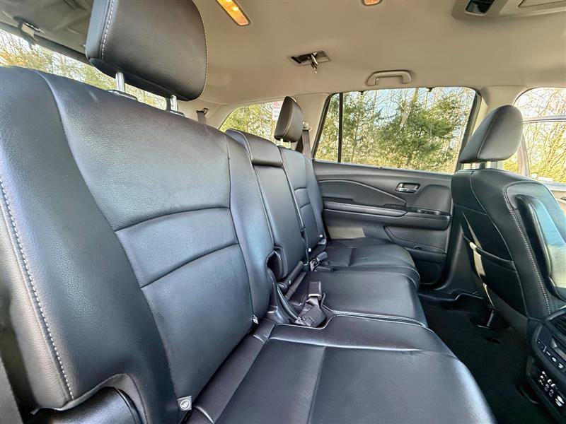 Used 2018 Honda Pilot Touring image 24
