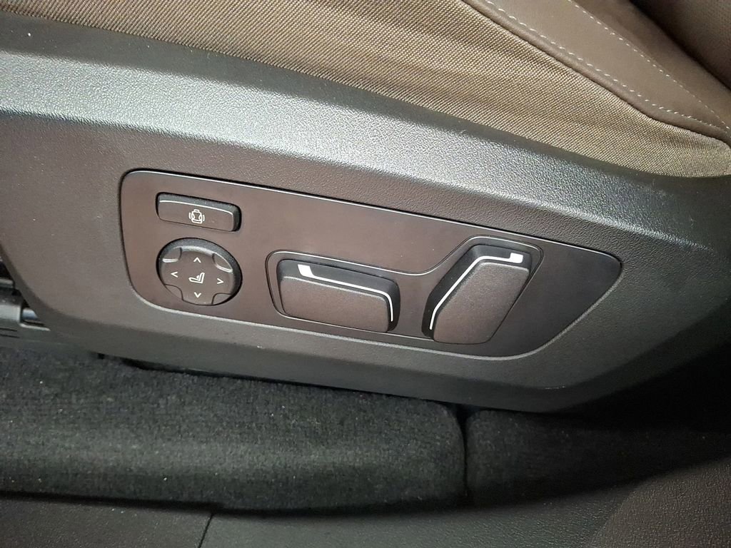 Used 2025 BMW X3 M50 w/ Premium Package image 11