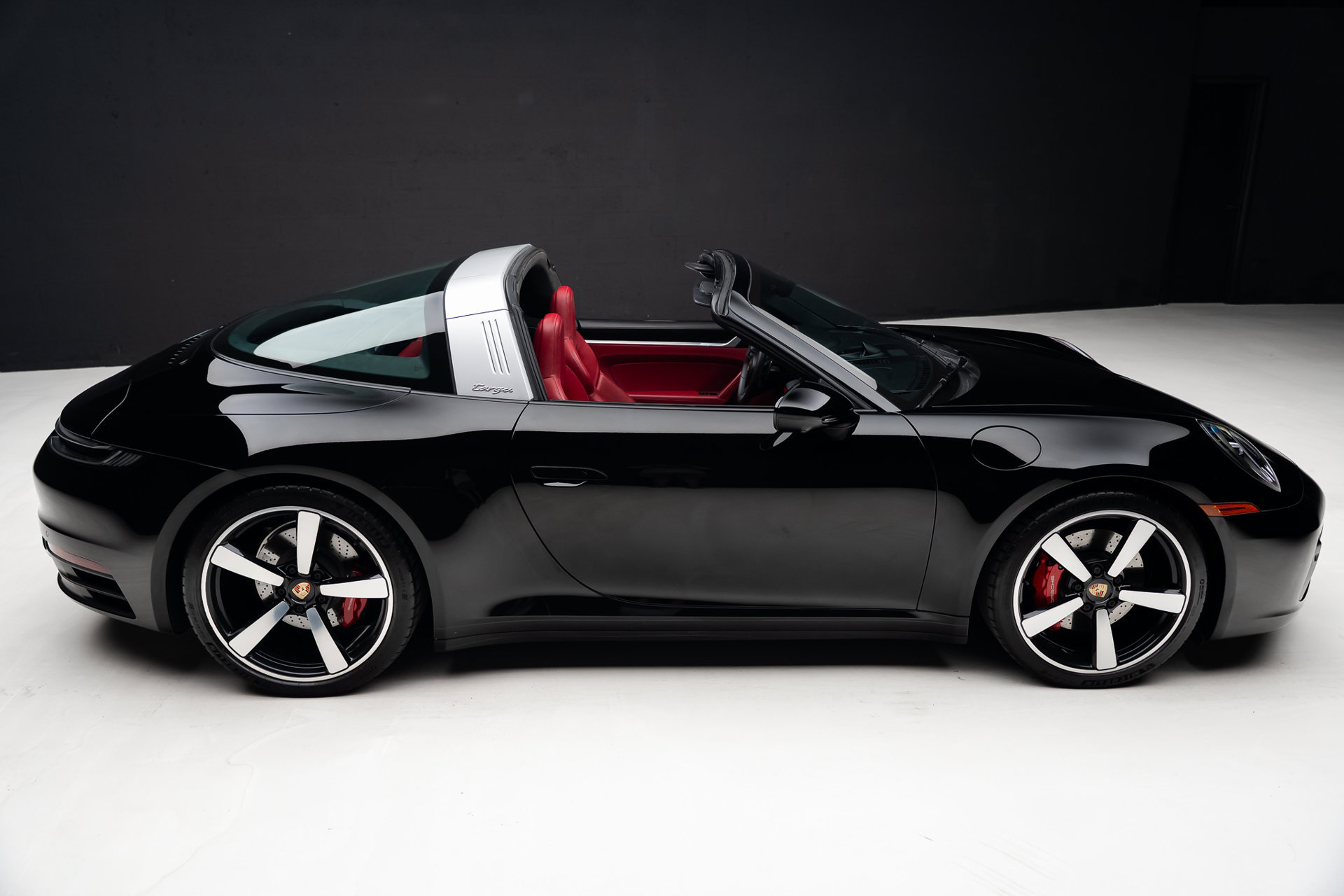 Used 2021 Porsche 911 Targa 4S AWD/4WD image 36
