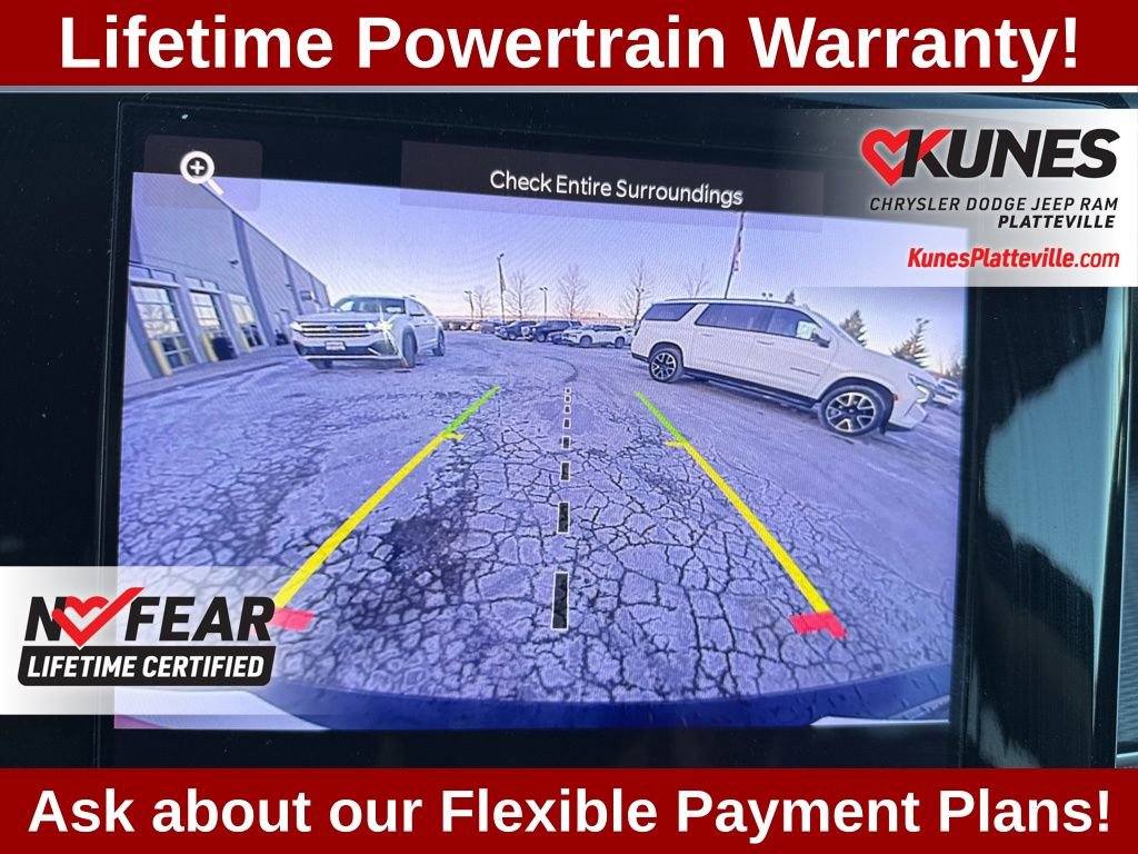 Used 2023 Jeep Grand Cherokee Laredo image 21