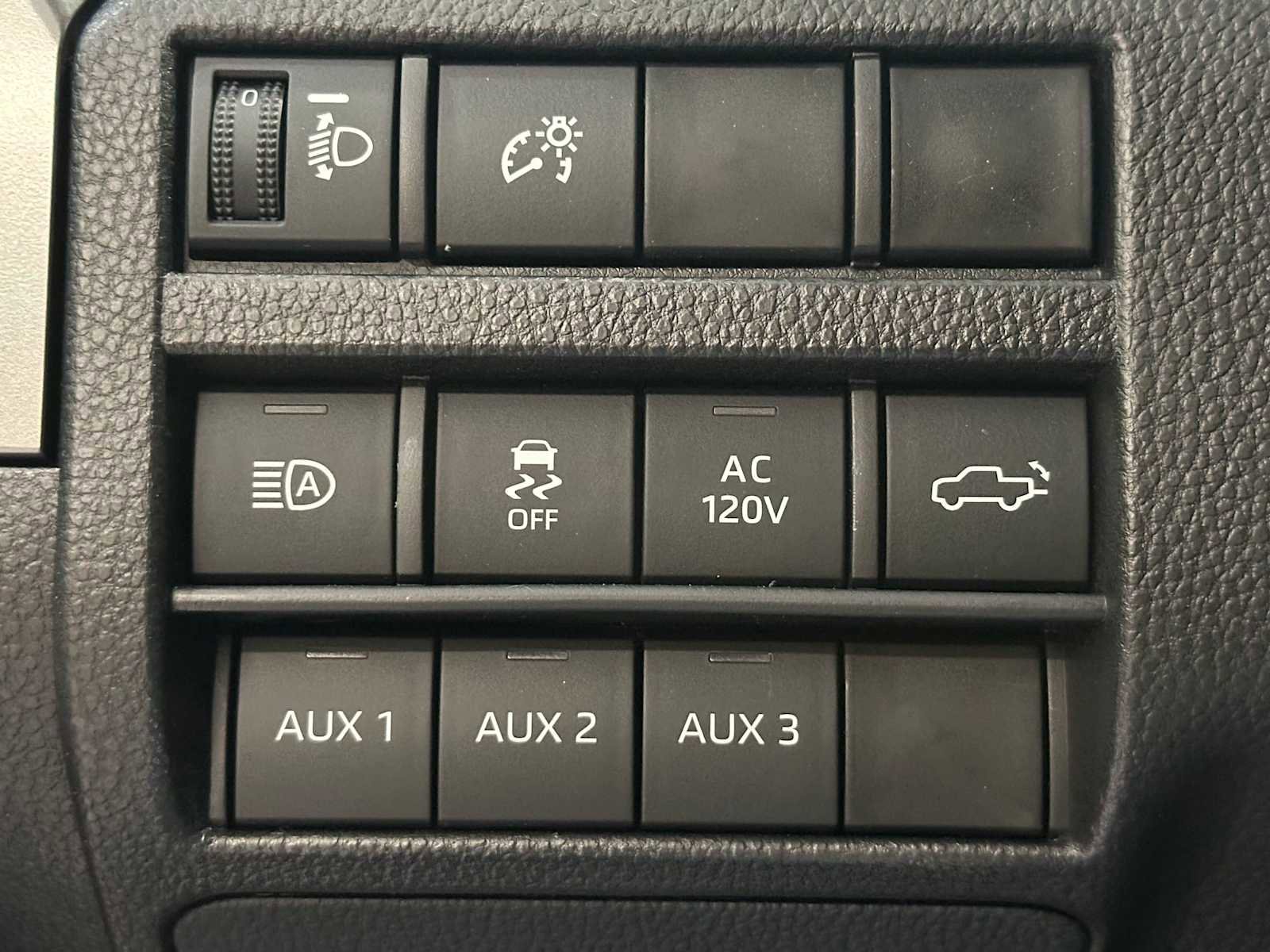 New 2026 Toyota Tacoma TRD Off-Road AWD/4WD image 18