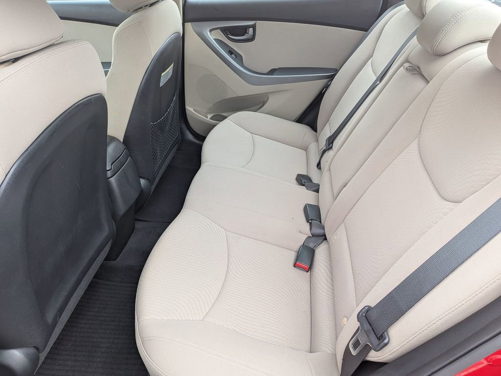Used 2014 Hyundai Elantra SE w/ Option Group 02 FWD image 23
