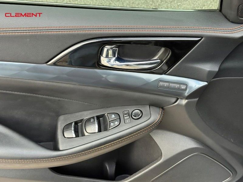 Used 2023 Nissan Maxima SR w/ Sport Mat Group image 21