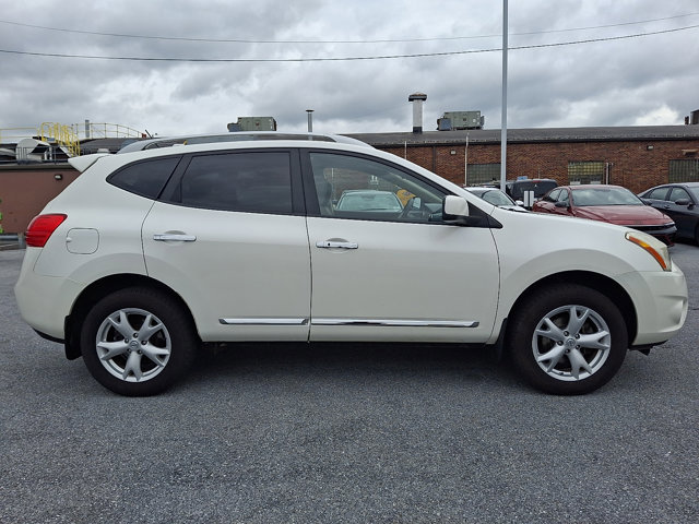 Used 2011 Nissan Rogue SV AWD/4WD image 7