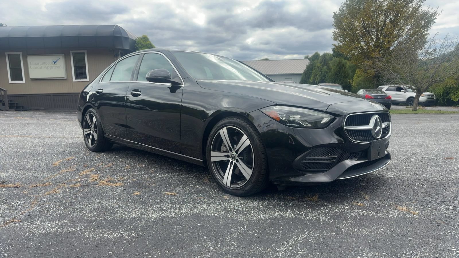 Used 2022 Mercedes-Benz C 300 4MATIC Sedan image 2