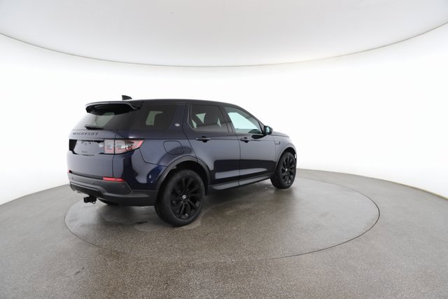 Used 2023 Land Rover Discovery Sport SE image 18