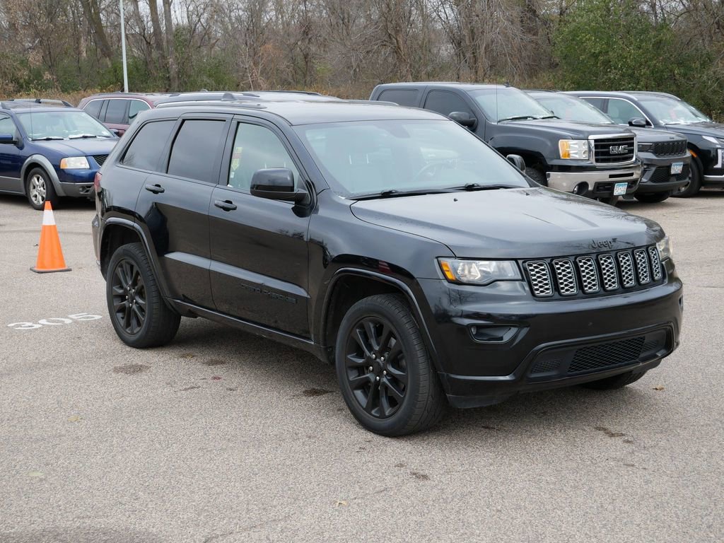 Used 2019 Jeep Grand Cherokee Altitude image 17