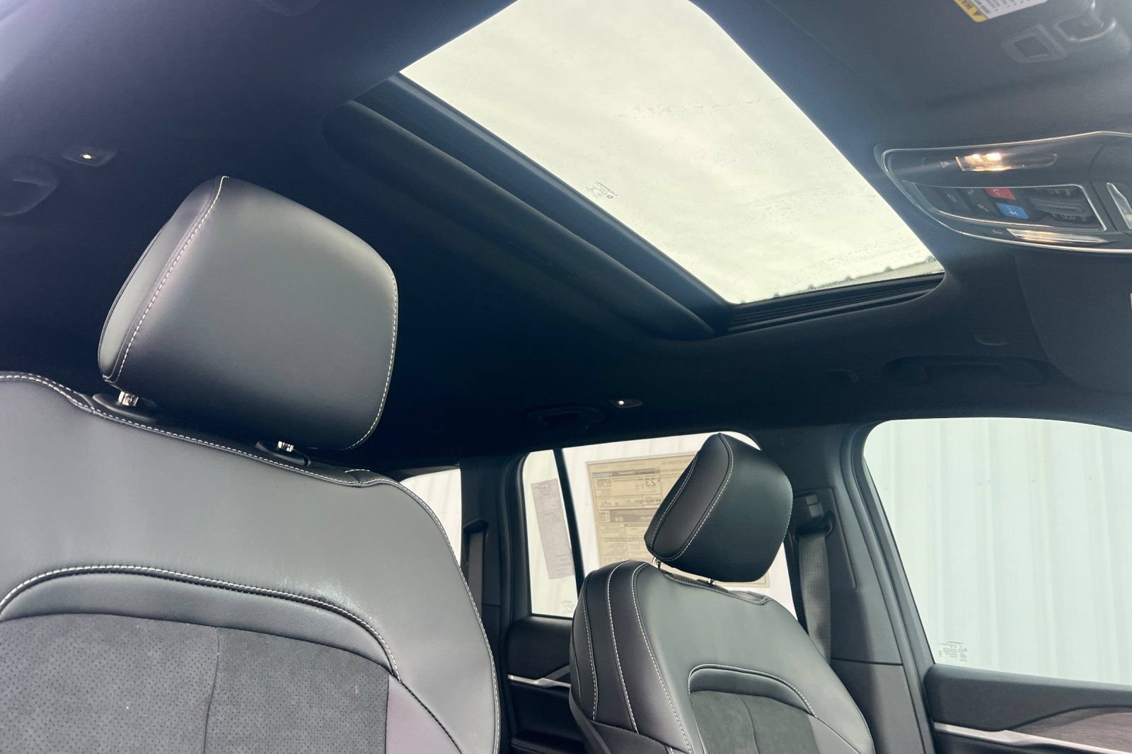 New 2026 Jeep Grand Cherokee Altitude AWD/4WD image 14