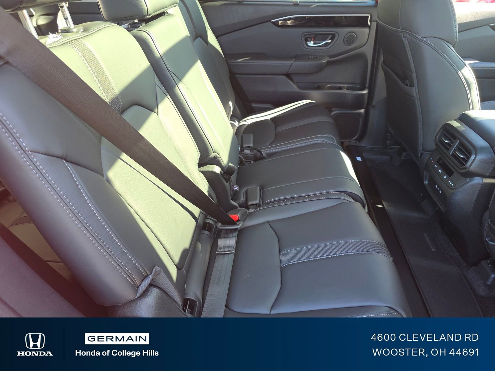 New 2025 Honda Pilot Touring image 28
