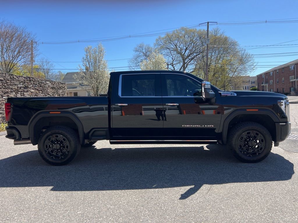 Used 2025 GMC Sierra 2500 Denali w/ Denali Reserve Package AWD/4WD image 7