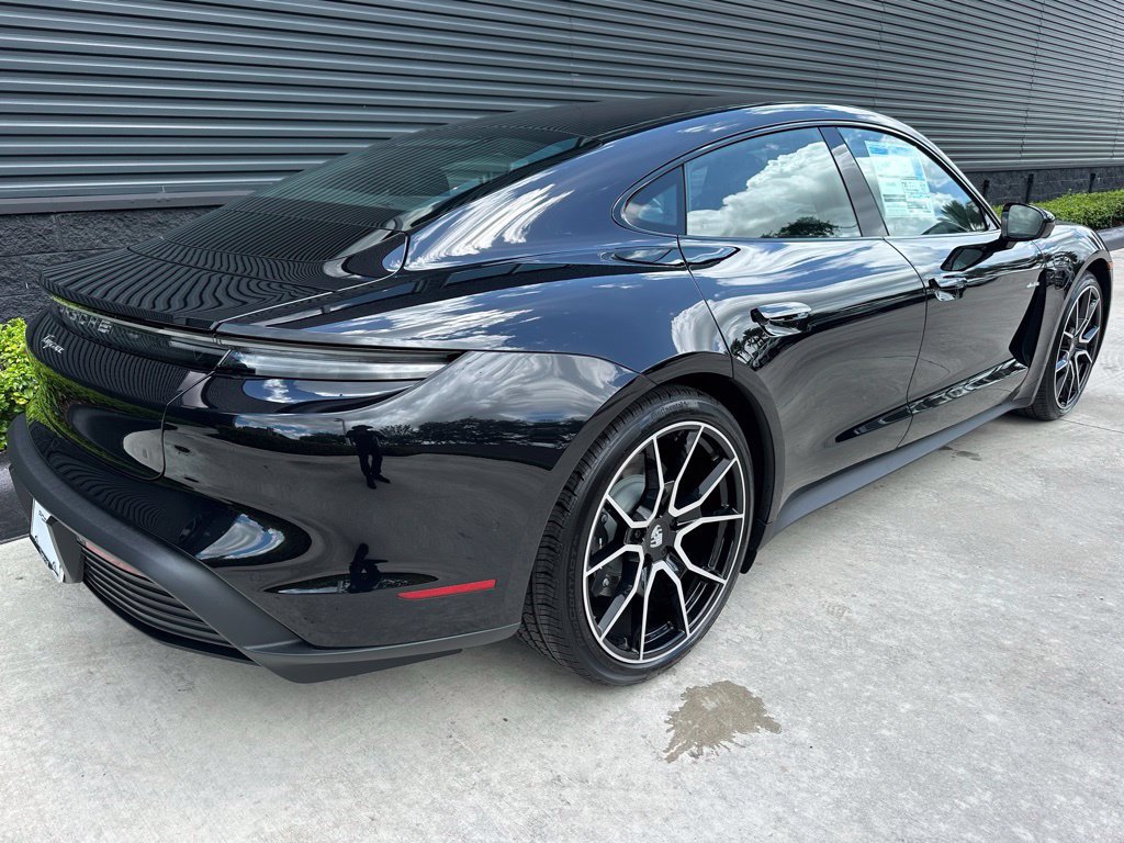 Used 2026 Porsche Taycan RWD image 9