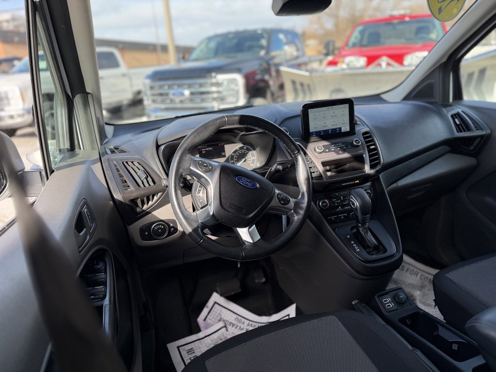 Certified 2022 Ford Transit Connect XL image 11