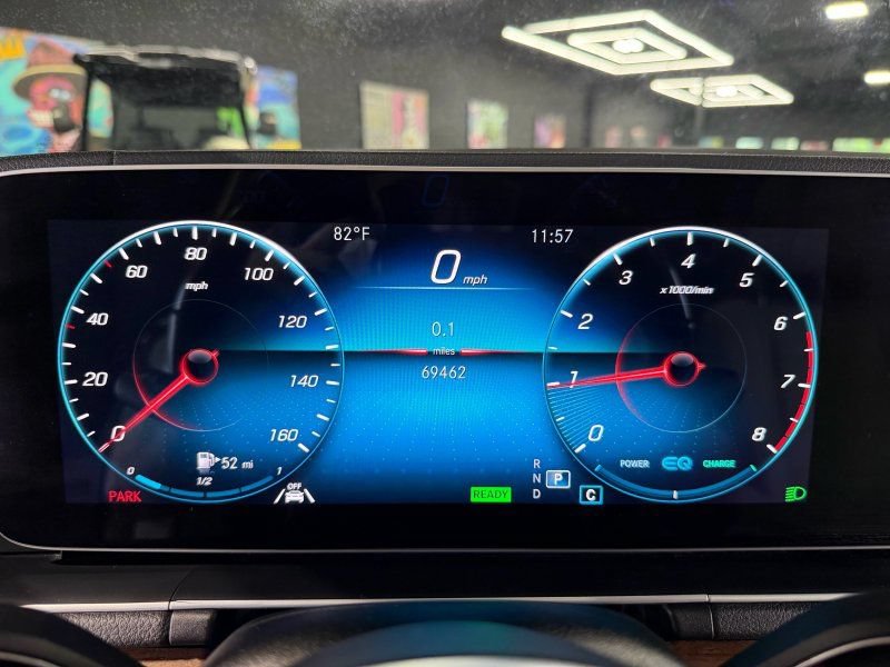 Used 2021 Mercedes-Benz GLS 580 4MATIC image 11