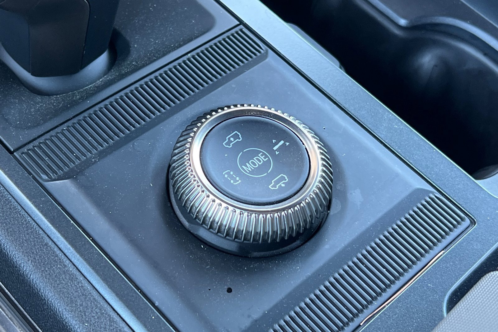 Used 2025 GMC Hummer EV 2X w/ Extreme Off-Road Package image 31