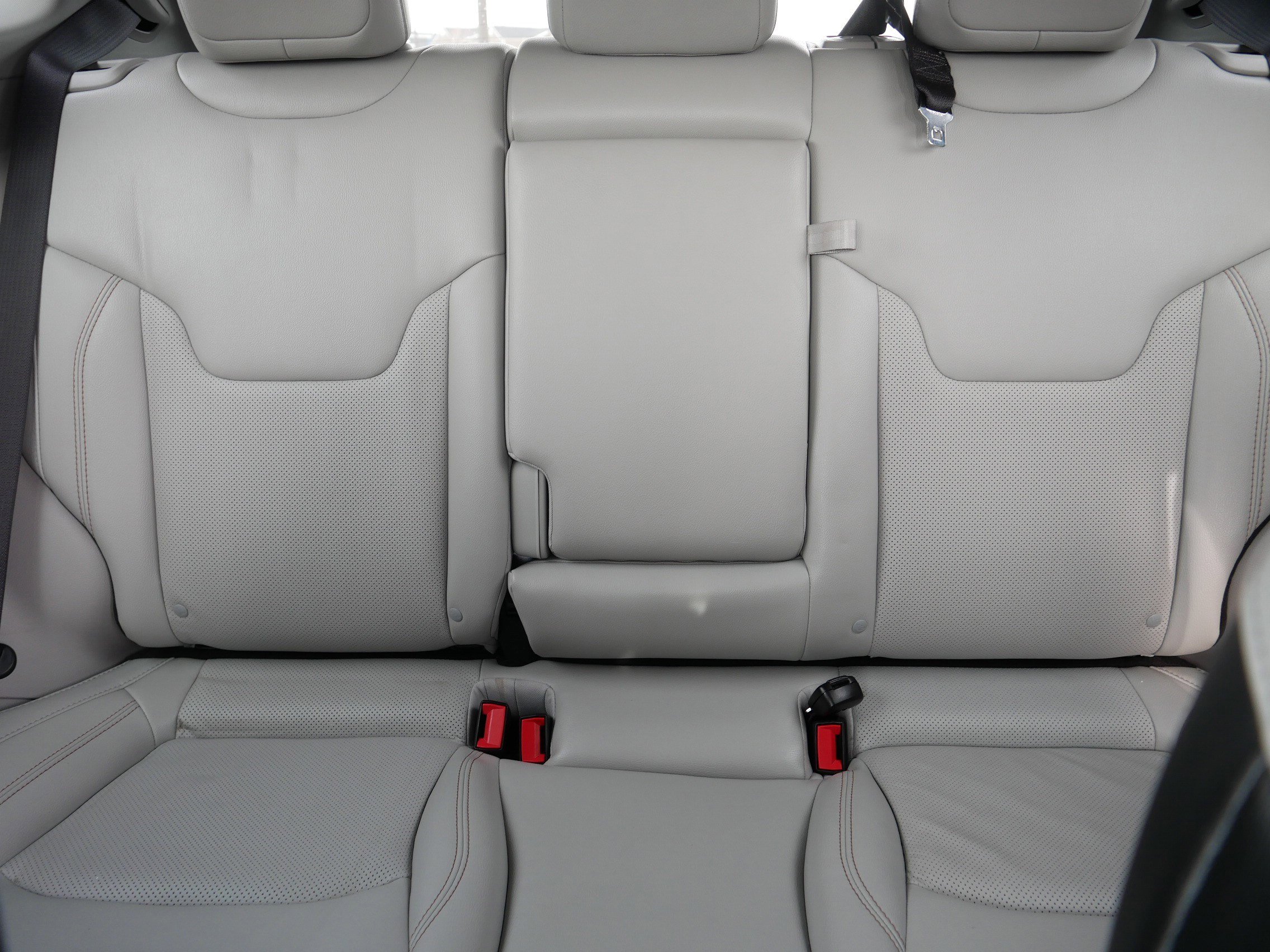Used 2022 Jeep Compass Limited image 13
