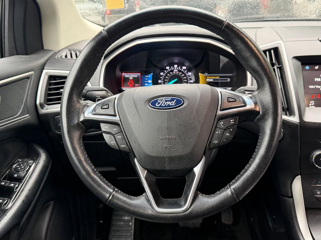 Used 2018 Ford Edge SEL w/ Equipment Group 201A FWD image 16