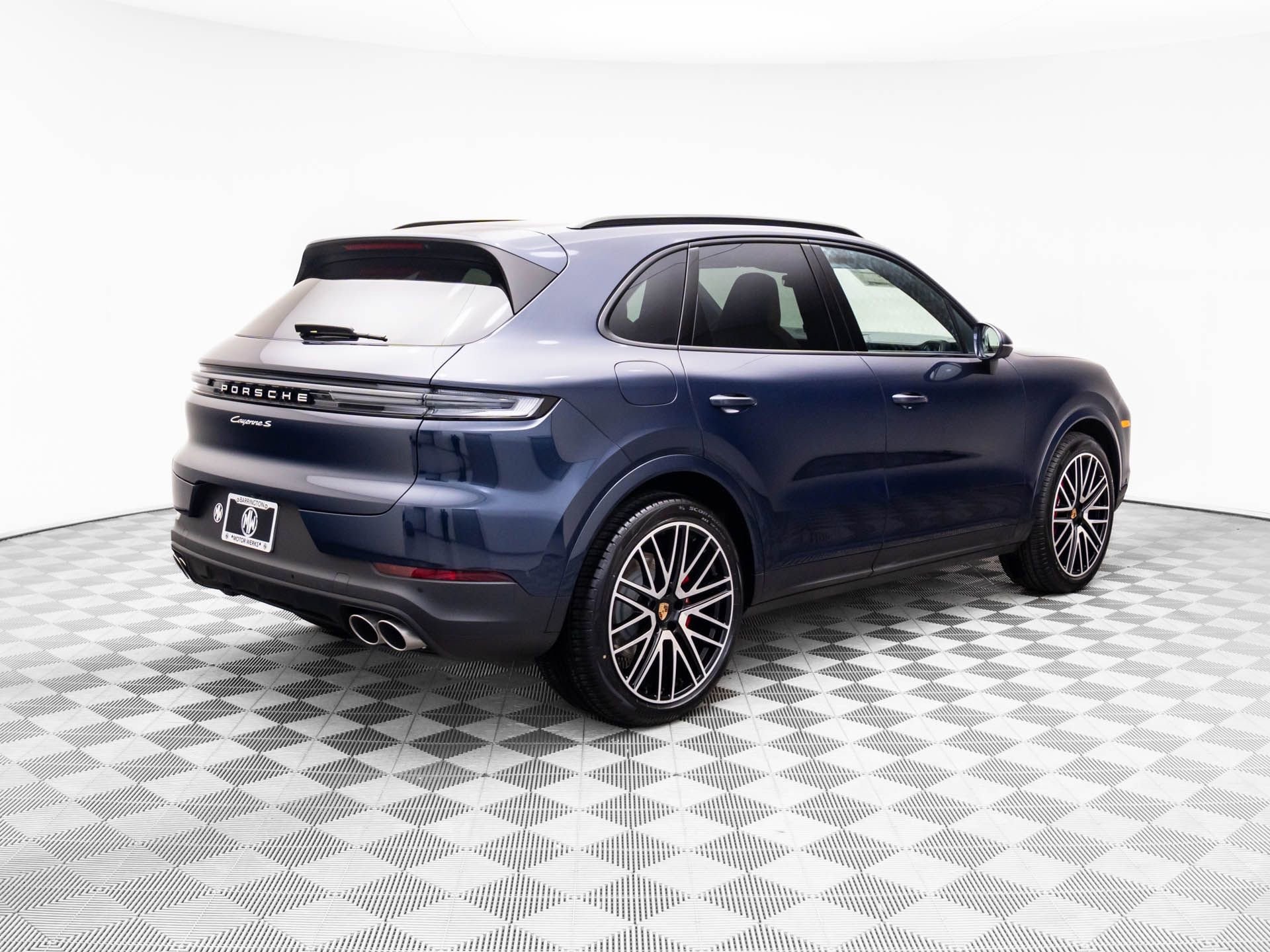New 2026 Porsche Cayenne S image 8