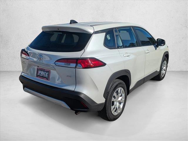 Used 2024 Toyota Corolla Cross L image 5