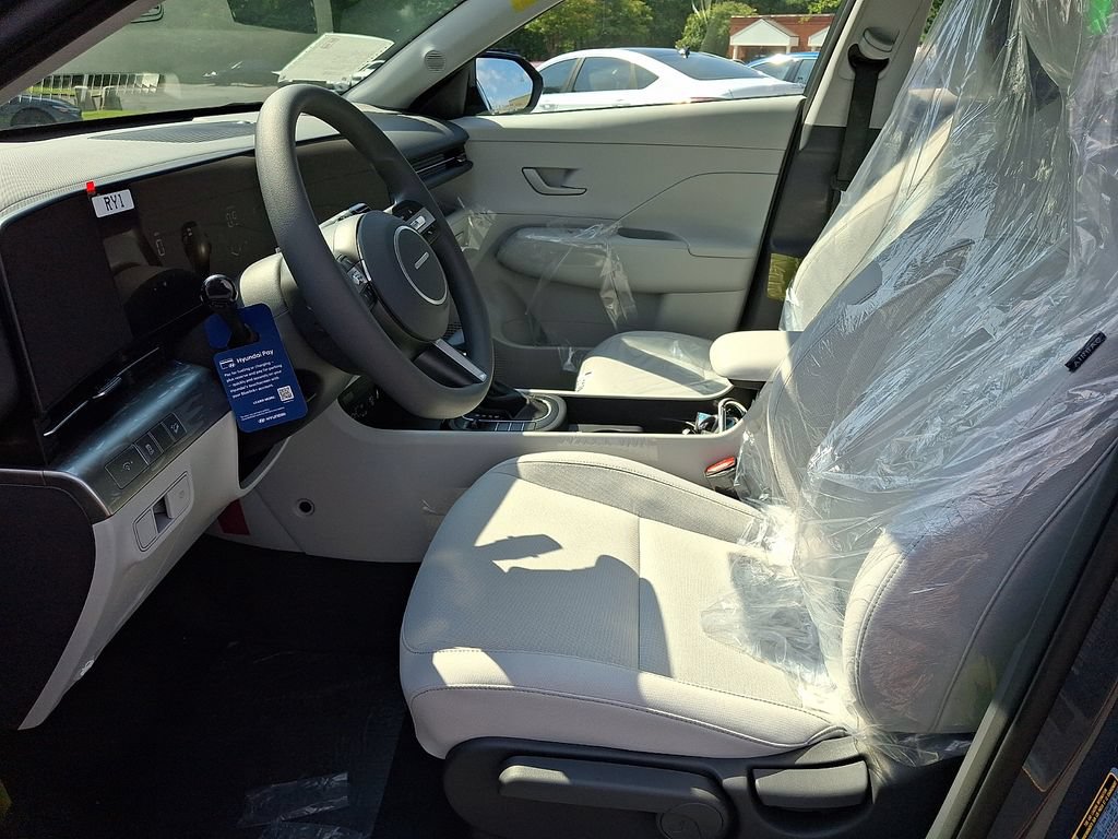 New 2027 Hyundai Kona SE FWD image 9