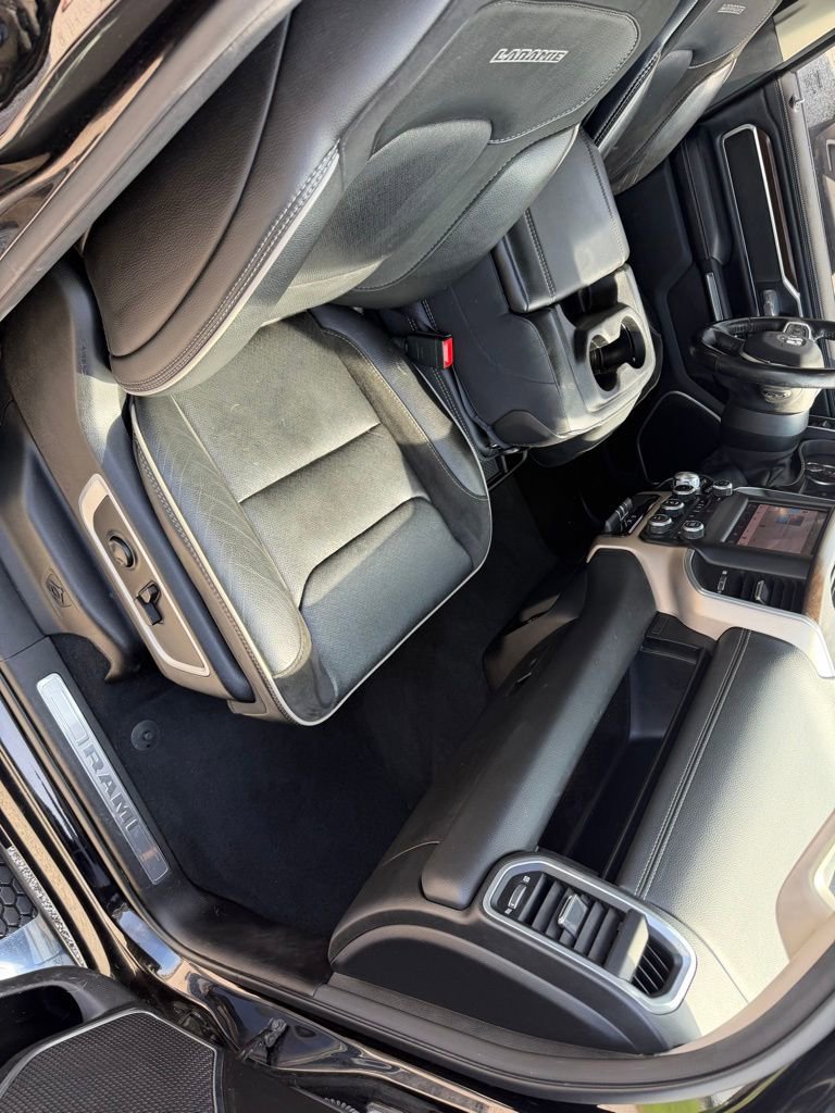 Used 2022 RAM 1500 Laramie AWD/4WD image 30