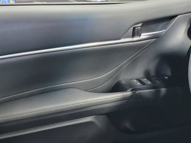 Used 2018 Toyota Camry XSE FWD image 23