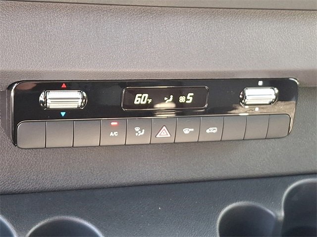 Used 2025 Mercedes-Benz Sprinter 2500 image 16