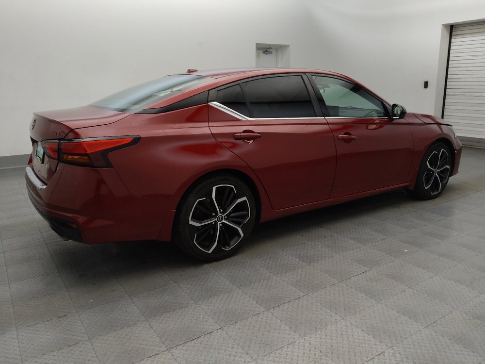 Used 2023 Nissan Altima 2.5 SR w/ SR Premium Package FWD image 10