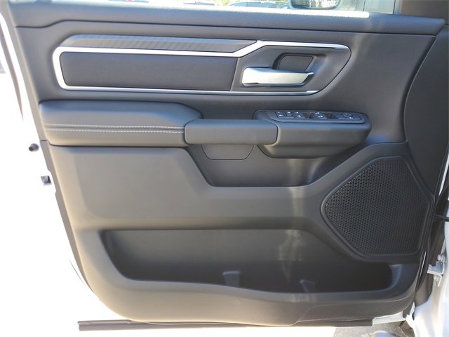 New 2026 RAM 1500 4x4 Crew Cab image 19