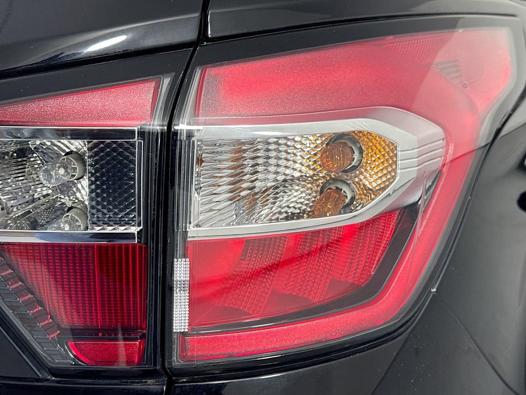 Used 2018 Ford Escape SE image 32