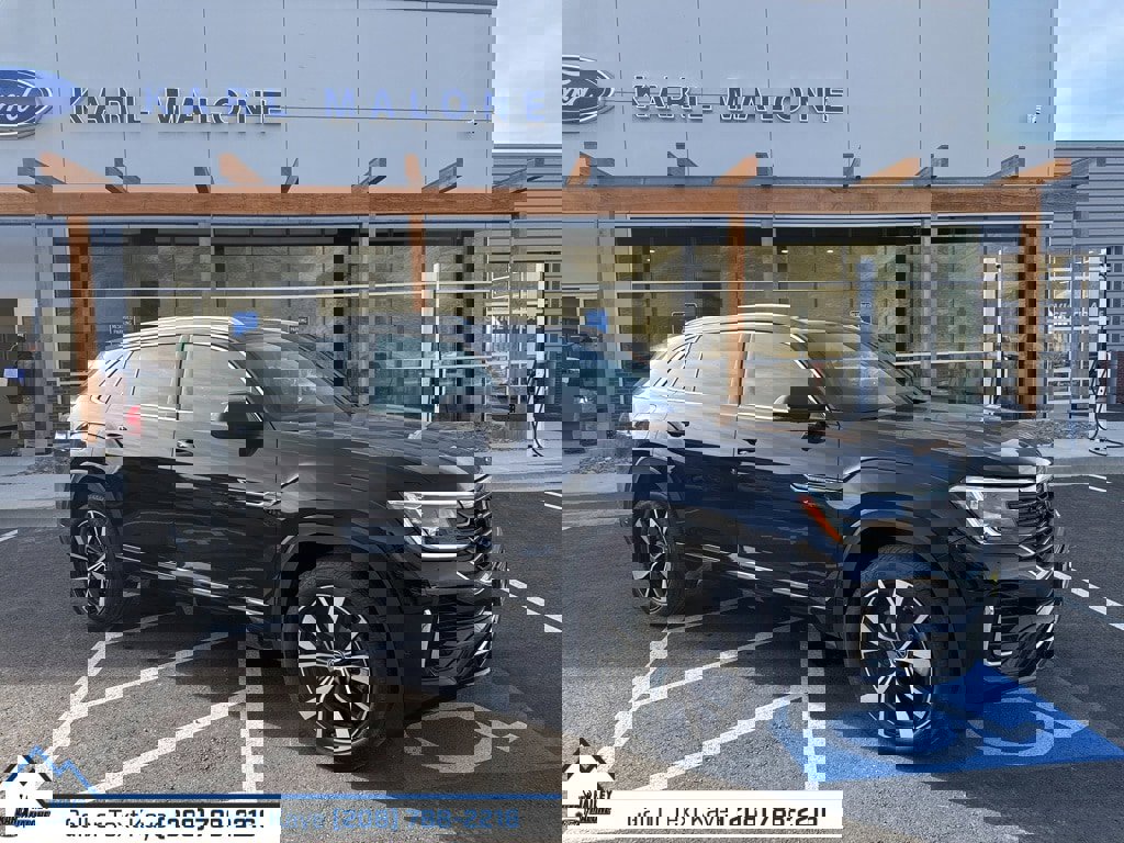 Used 2024 Volkswagen Atlas Cross Sport SEL Premium R-Line