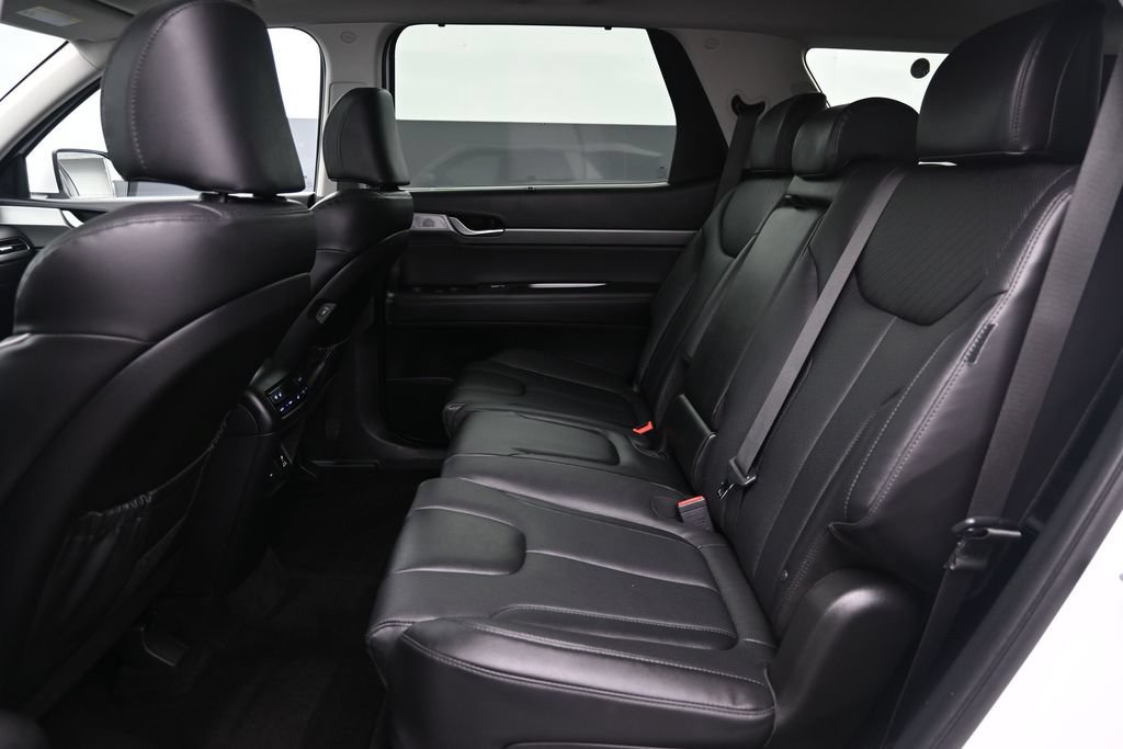 Certified 2024 Hyundai Palisade SEL FWD image 12