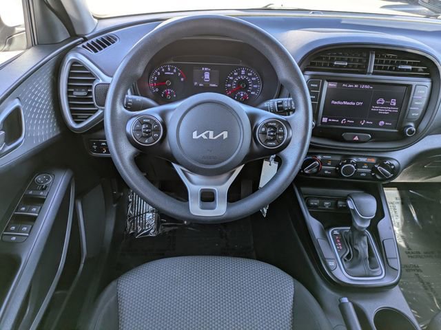 Used 2022 Kia Soul LX w/ Technology Package image 13