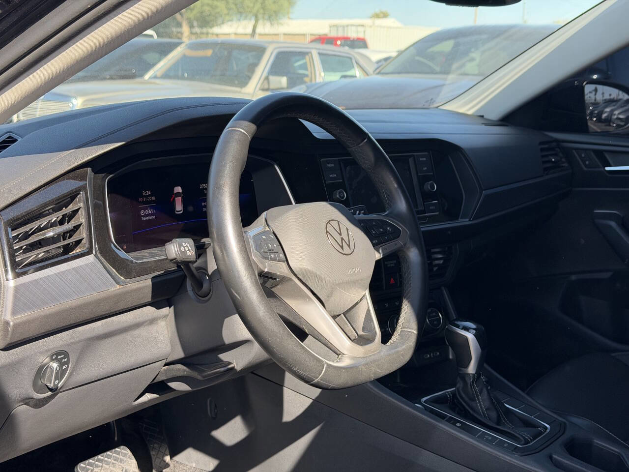 Used 2023 Volkswagen Jetta SE image 19