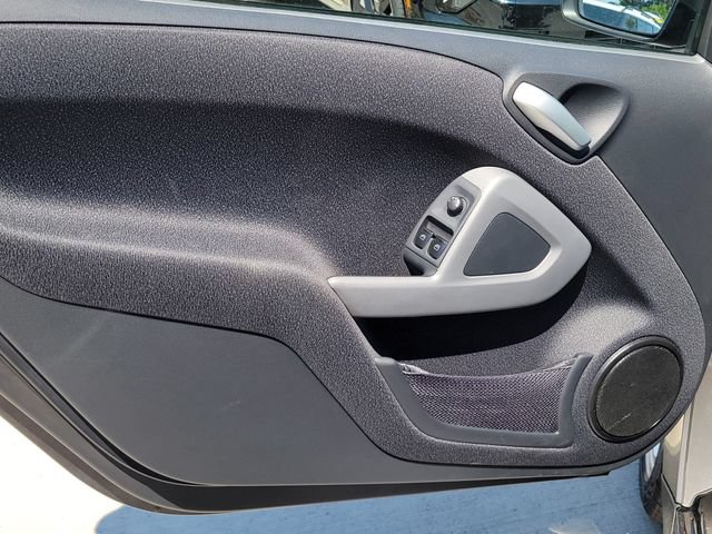 Used 2009 smart fortwo Coupe RWD image 10