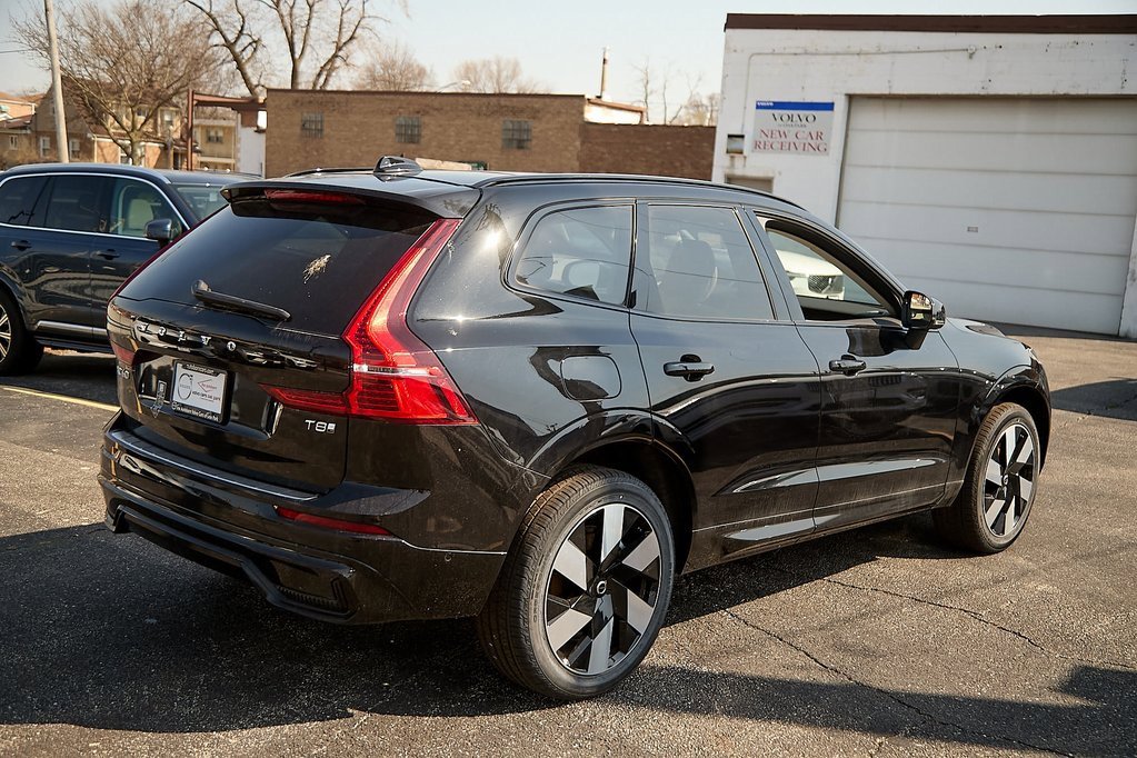 New 2025 Volvo XC60 T8 Plus w/ Protection Package Premier image 8