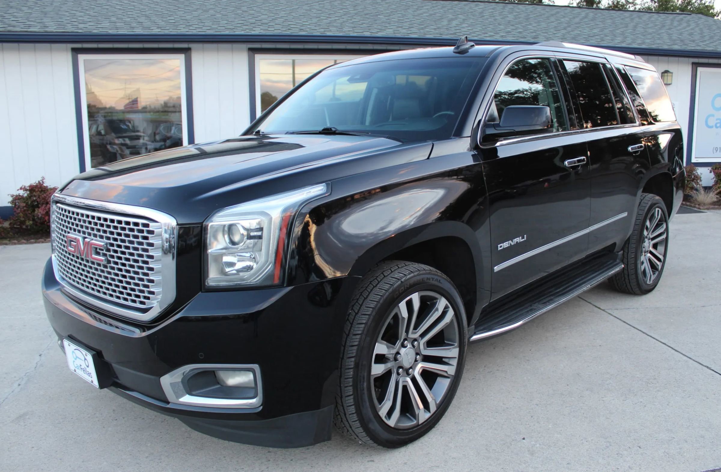 Used 2017 GMC Yukon Denali w/ Open Road Package image 38