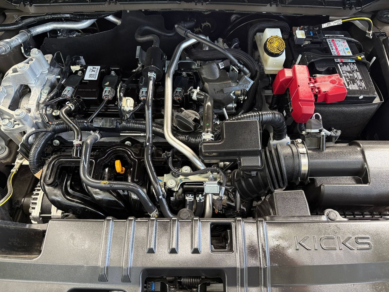 Used 2026 Nissan Kicks SR FWD image 28