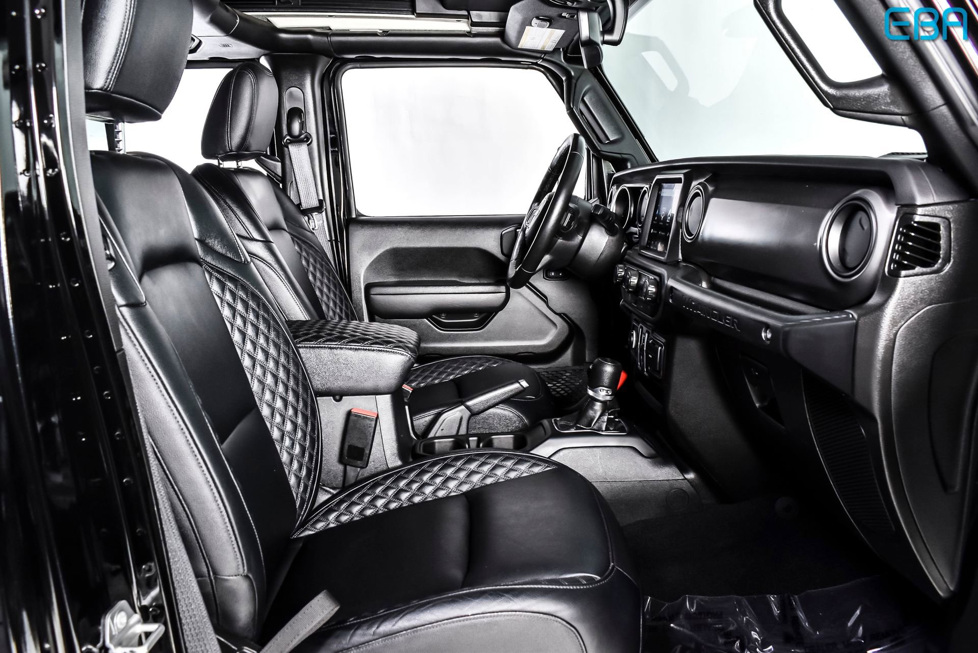 Used 2023 Jeep Wrangler Unlimited w/ Sun & Screen Package AWD/4WD image 26