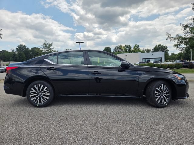 New 2026 Nissan Altima 2.5 SV FWD image 16