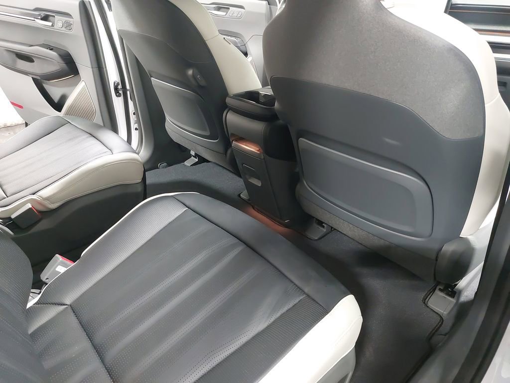 New 2026 Kia EV9 GT-Line image 11