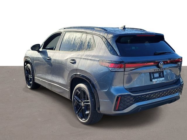 Certified 2025 Volkswagen Tiguan SE R-Line AWD/4WD image 3
