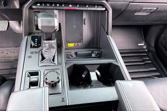 Used 2025 Toyota Tundra Platinum AWD/4WD image 24