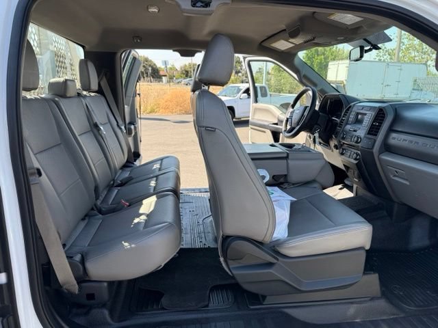 Used 2017 Ford F350 XL w/ Power Equipment Group RWD image 27