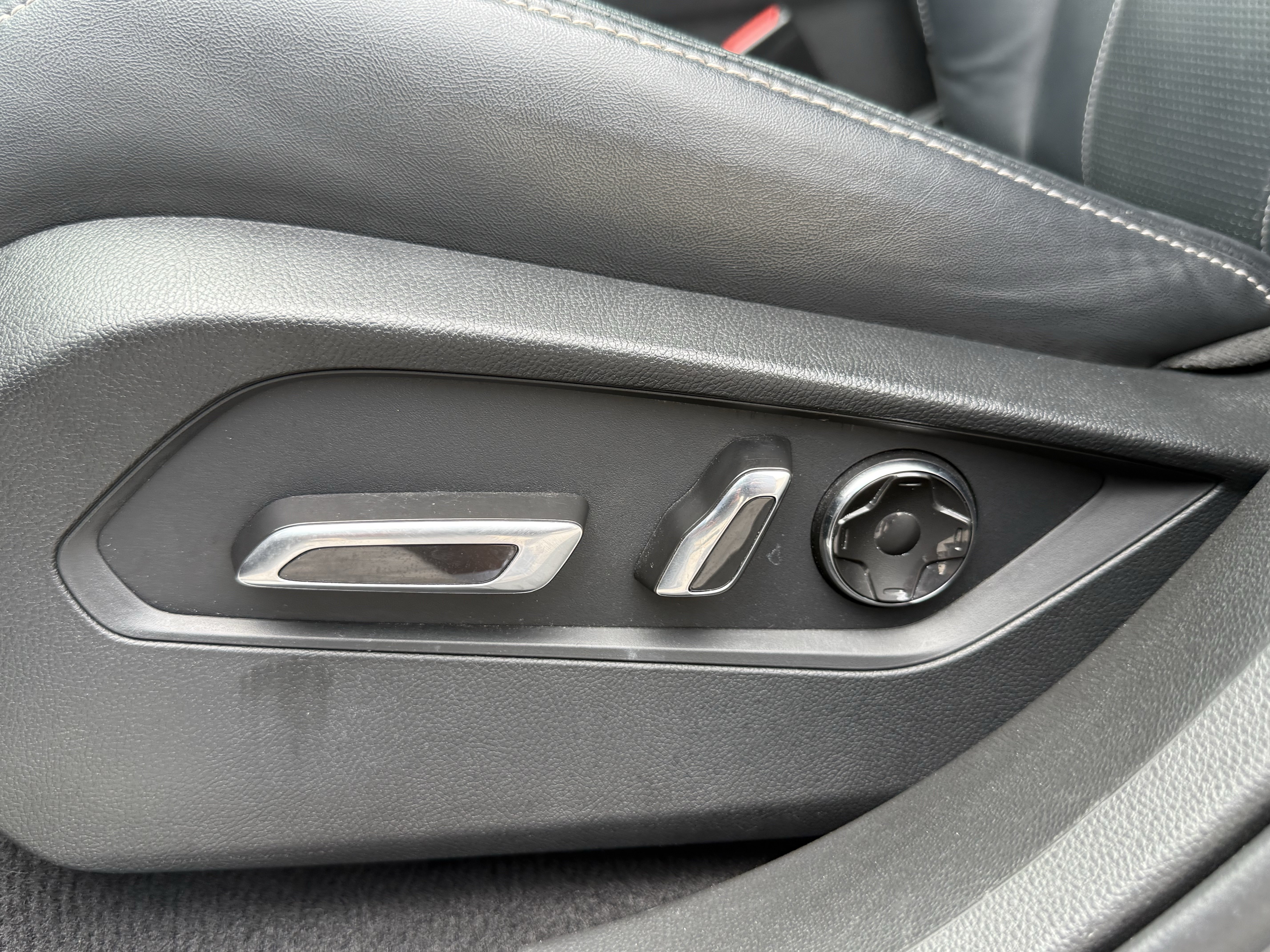 Used 2020 Acura RDX FWD w/ Technology Package image 28