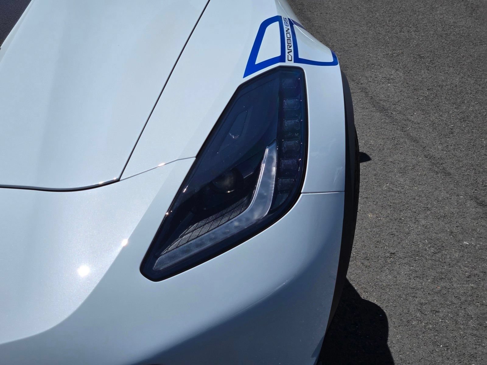 Used 2018 Chevrolet Corvette Grand Sport w/ Carbon 65 Edition RWD image 13