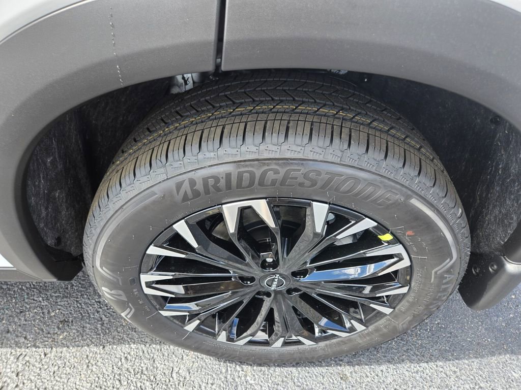 New 2026 Nissan Rogue Platinum image 6