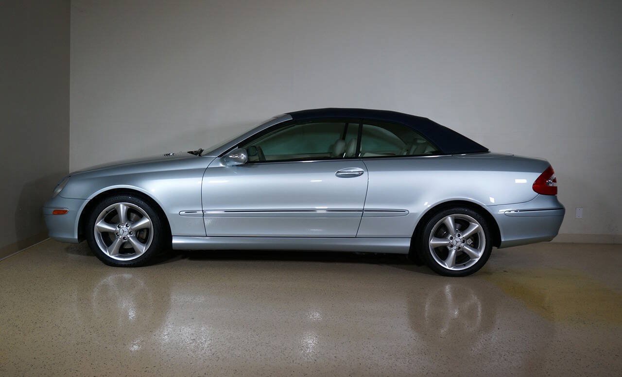 Used 2005 Mercedes-Benz CLK 320 Cabriolet image 15