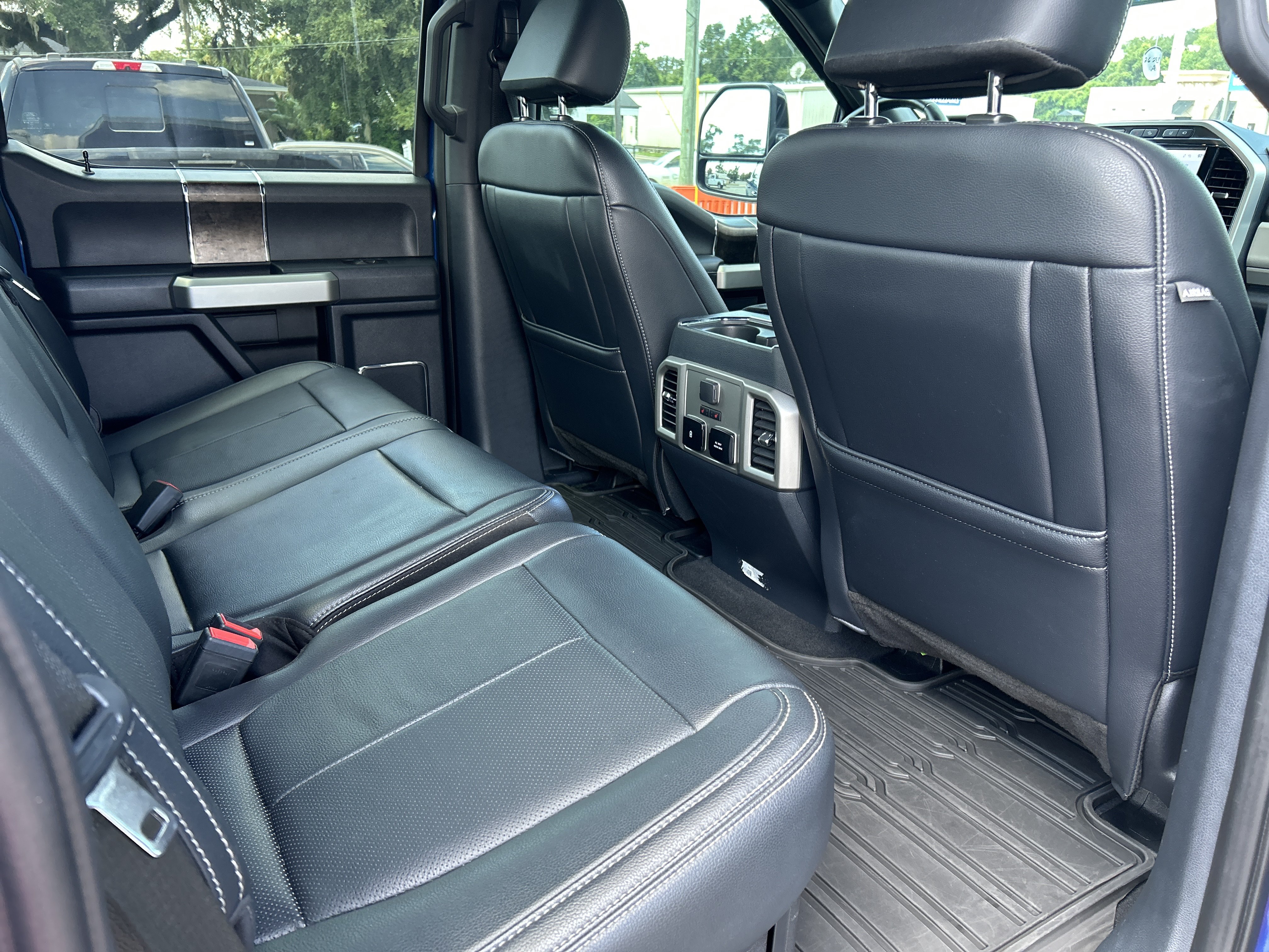 Used 2022 Ford F250 Lariat w/ Tremor Off-Road Package AWD/4WD image 19