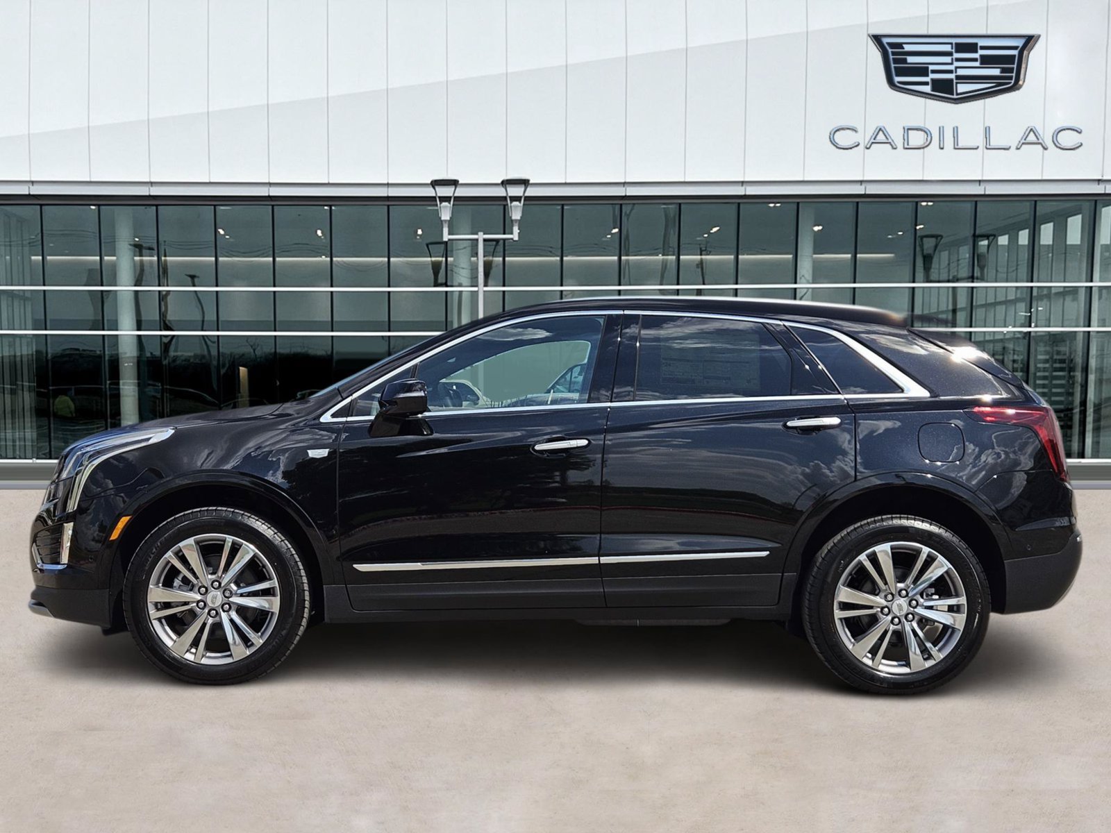 New 2026 Cadillac XT5 Premium Luxury w/ Driver Assist Package FWD image 3
